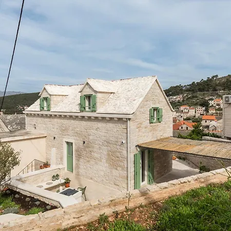 Casa Cava