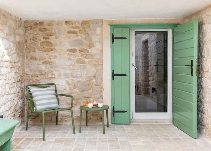 Casa Cava