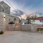 Casa Cava