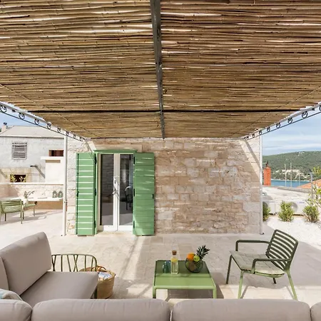 Holiday home Casa Cava Pucisca