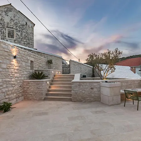 Casa Cava