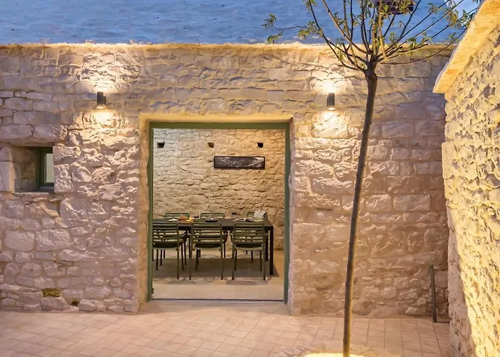 Semesterbostad Casa Cava Pucisca