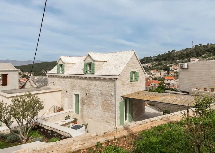Casa Cava